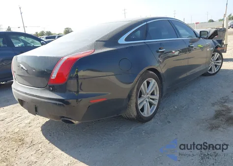 2012 Jaguar Xj Xjl Portfolio z USA, uszkodzony, nr VIN SAJWA2GB5CLV38577